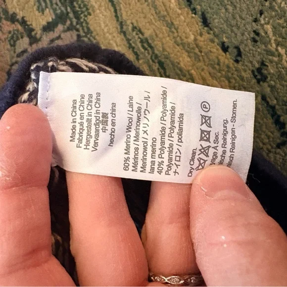 J. Crew Men’s Rugged Merino Wool Crewneck Sweater  in Navy - Picture 2 of 4